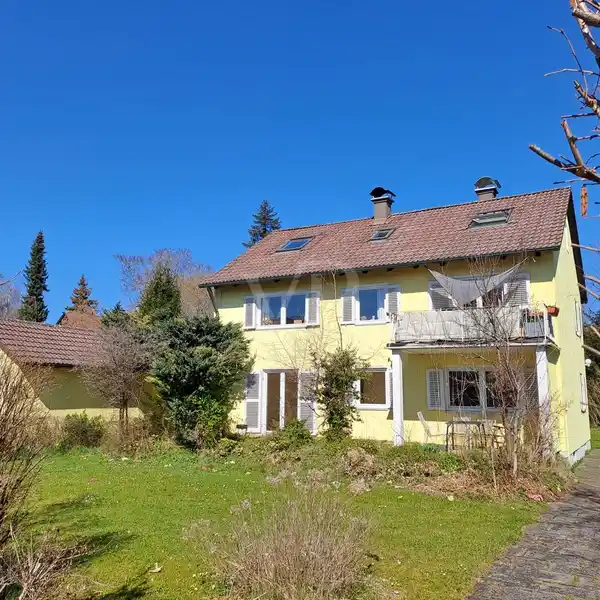 LARGE PROPERTY IN A TOP LOCATION