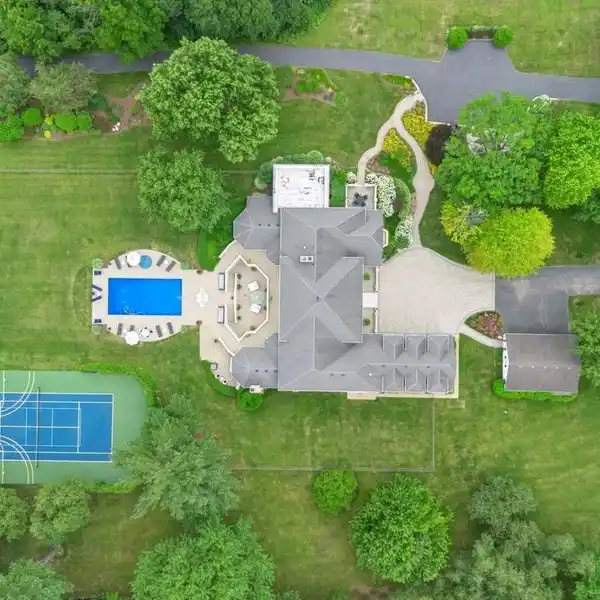 THE ILLUSTRIOUS MASCO ESTATE