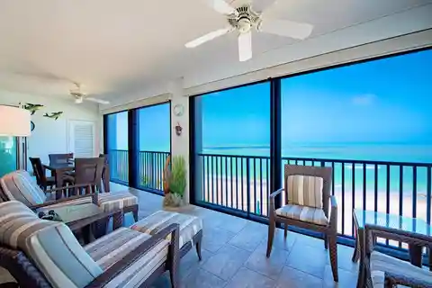 Beachfront End Unit with Sweeping Gulf Views