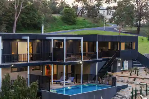 Hillside Luxury with Panoramic Bay Vistas