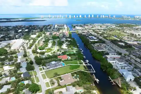 Build Your Dream Canal-Front Home