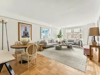 Blank Canvas in an Iconic Upper West Side Pre-war Building