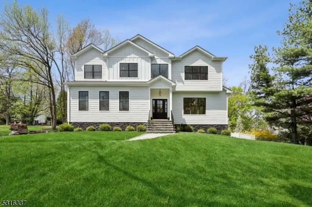 Superior High-end New Construction