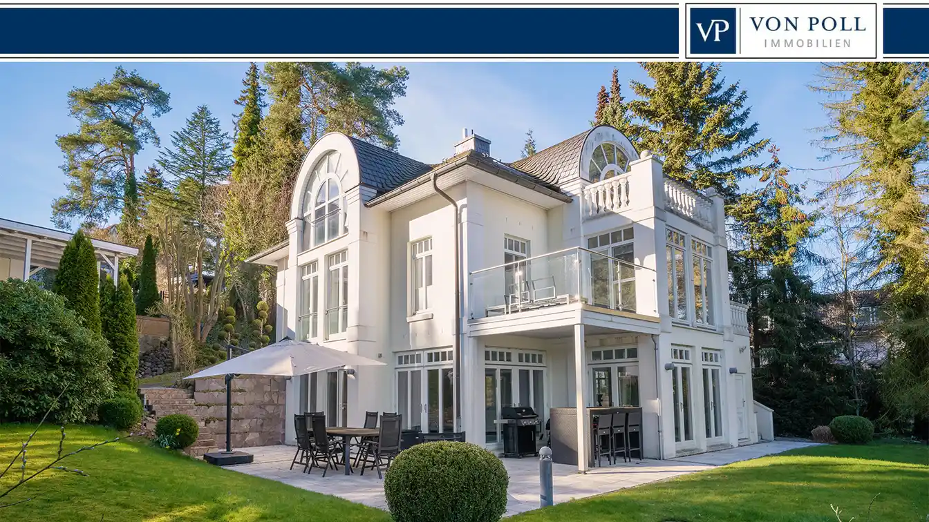 Impressive Villa on Spacious Property