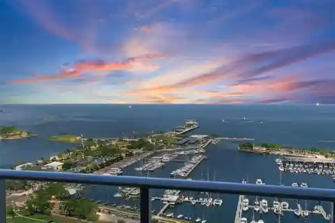 Rare Center Unit at One St. Petersburg