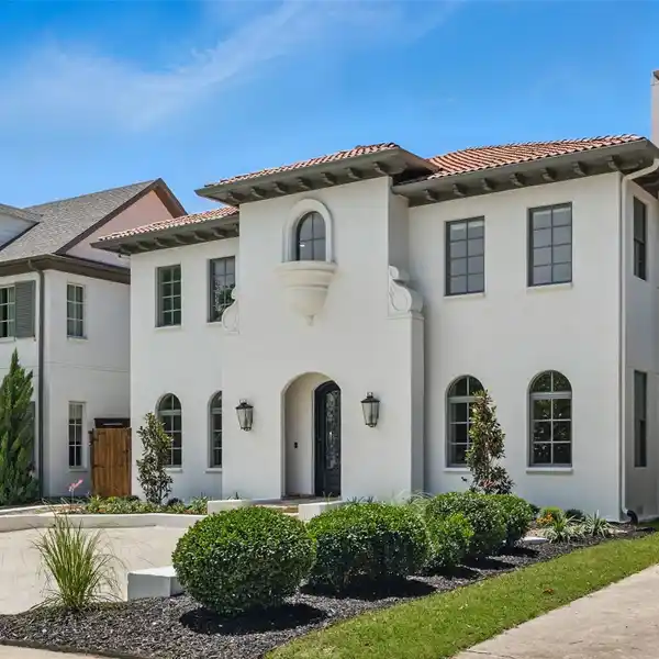 RUSTIC CHARM MEETS MODERN LUXURY LIVING