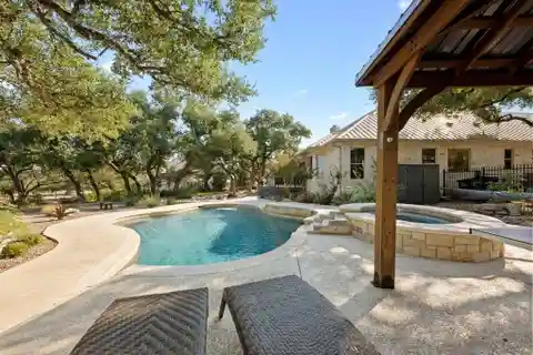 Driftwood Luxury with Pool, Spa, and Outdoor Deck