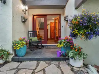 Beautifully Updated Home in Peaceful Innsbruck Meadows