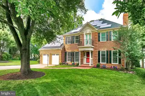 Lovely Home in Desired Poplar Tree Estates