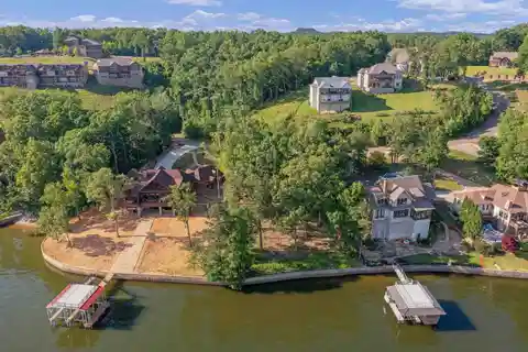 Flat Waterfront Lot with Views of Pickwick Dam