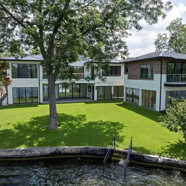 MODERN WATERFRONT LIVING IN A PREMIER LAKE AUSTIN LOCATION