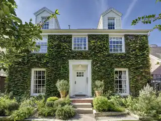 Timeless Charmer Near Rice Village