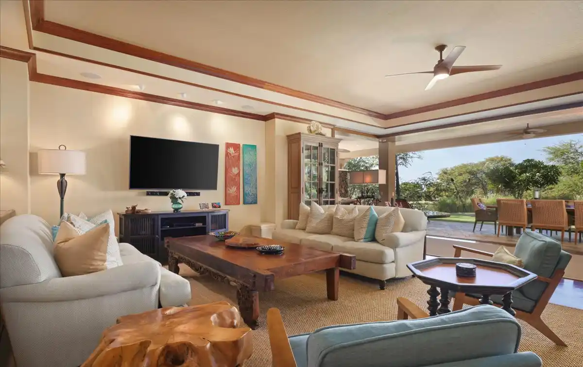 Upscale Townhouse in a Gated Community at Mauna Kea