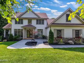 Luxury Lakeside Living in Miller's Landing