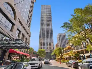 Breathtaking Corner Residence at Newberry Plaza