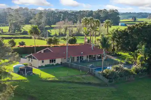 Fantastic Lifestyle Property with Great Rural Views