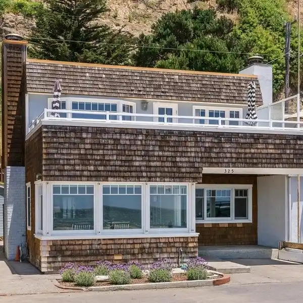 BEACHFRONT PROPERTY AT GREAT VALUE