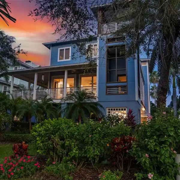 ELEGANT HOME IN SOUGHT-AFTER CONRAD BEACH