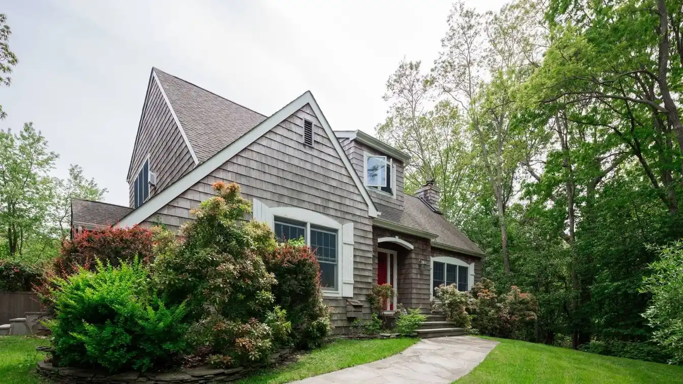 Waterfront Gem in Sag Harbor