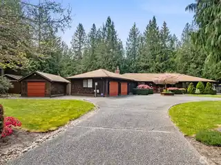 Serene Rambler with Expansive Workshop Space