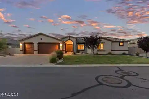 Exceptional Single-Story Residence in Gated Saddle Ridge