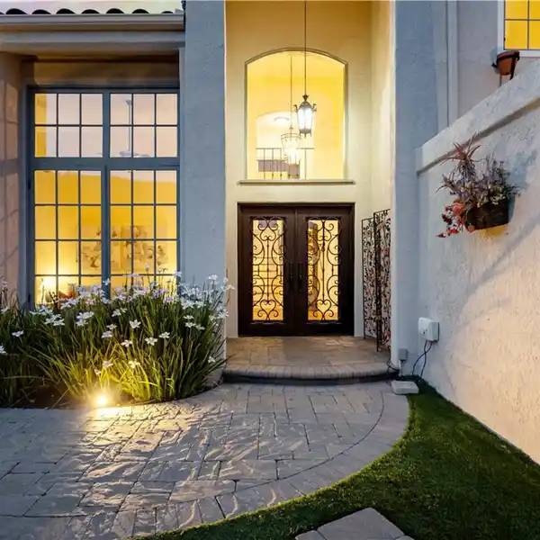 TIMELESS SPANISH ARCHITECTURE WITH MODERN UPDATES