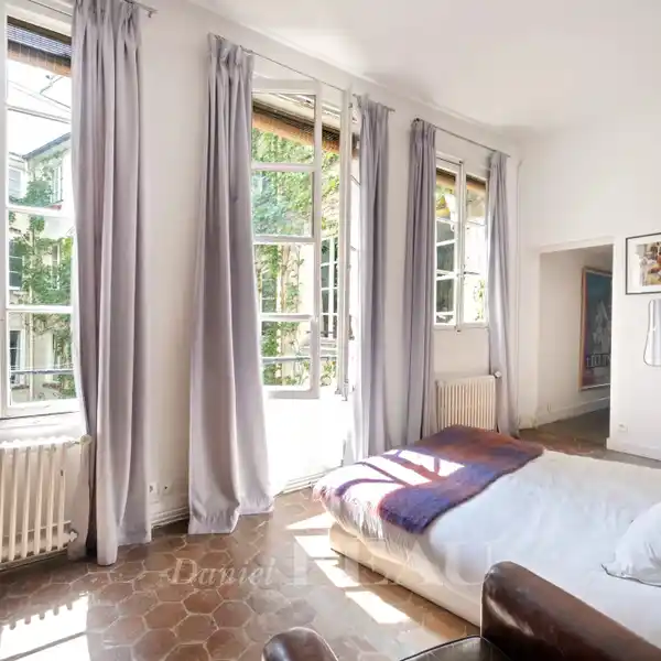 MAGNIFICENT APARTMENT IN  HISTORIC HAUT MARAIS