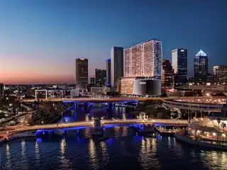 Spacious Home in the Pendry Residences Tampa