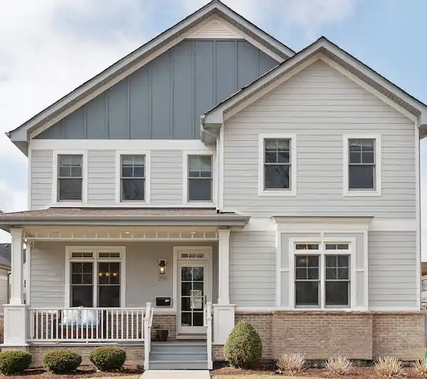 CUSTOM-BUILT ELMHURST BEAUTY NEAR TOP-RATED SCHOOLS