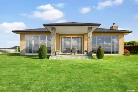 Exceptional and Expansive Property