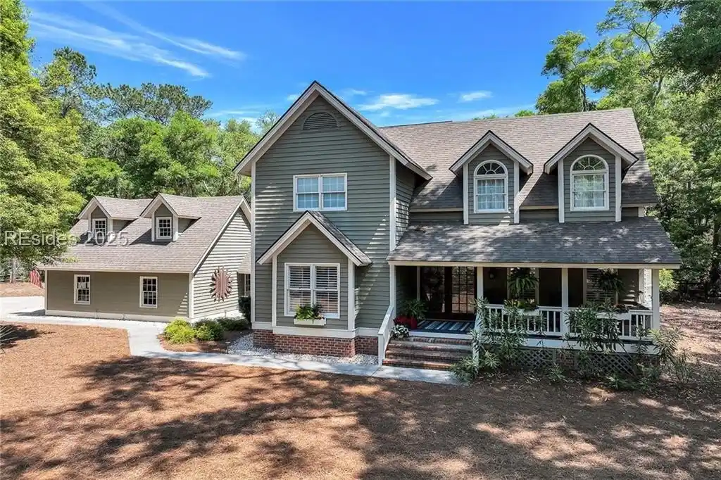 Beautiful Home on Two Acres in Rose Hill