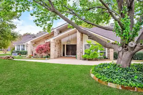 Luxury Home in Northwood Hills Estates