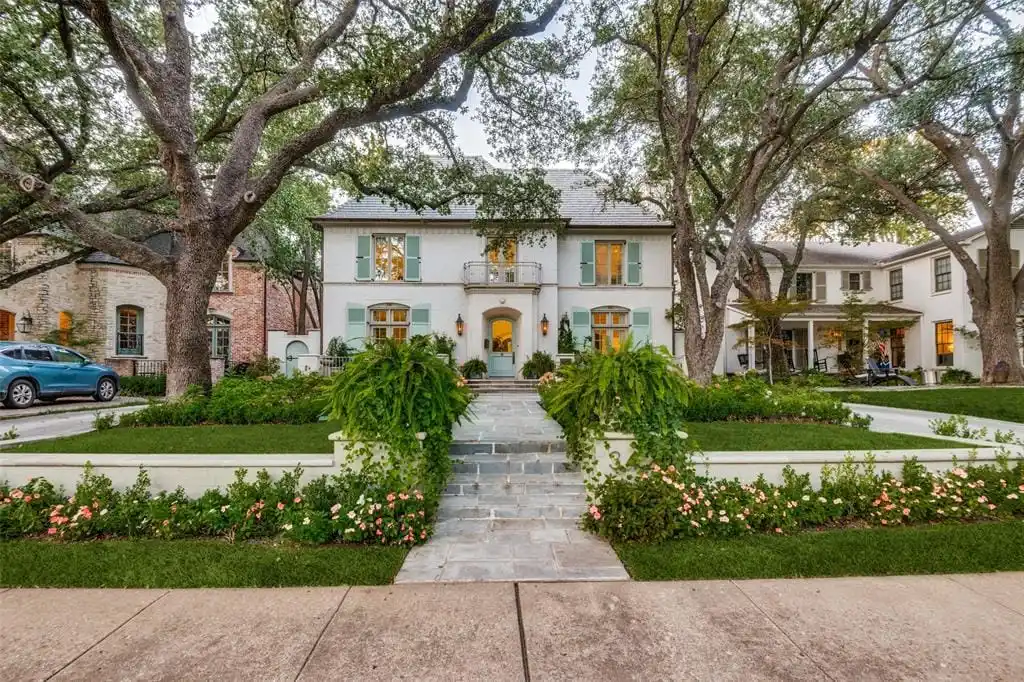 Exceptional Traditional Home in University Park