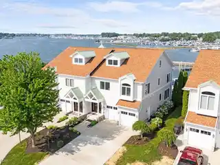 Waterfront Townhome on Catawba Island