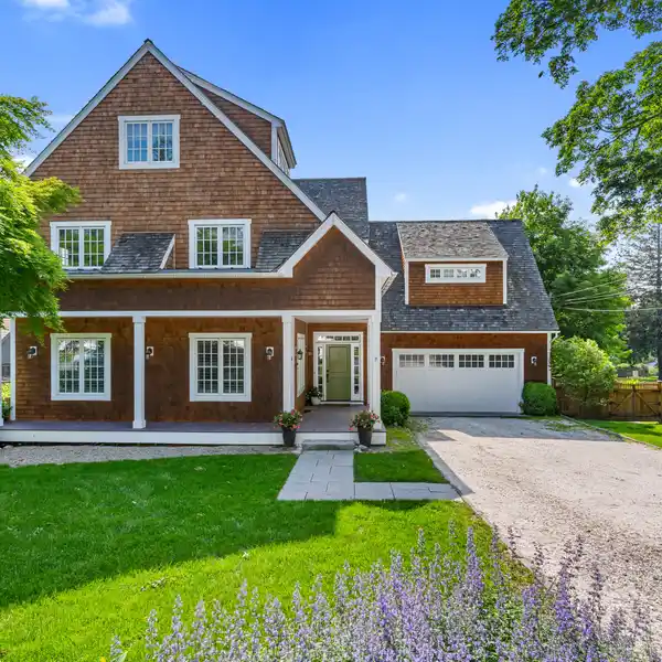 RARE GEM IN ROWAYTON