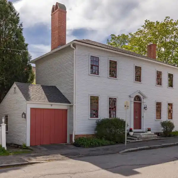 LOVINGLY MAINTAINED HISTORIC HOME ON SUNNY CORNER LOT