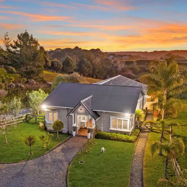 CLASSIC CHARM WITH MODERN CONVENIENCE