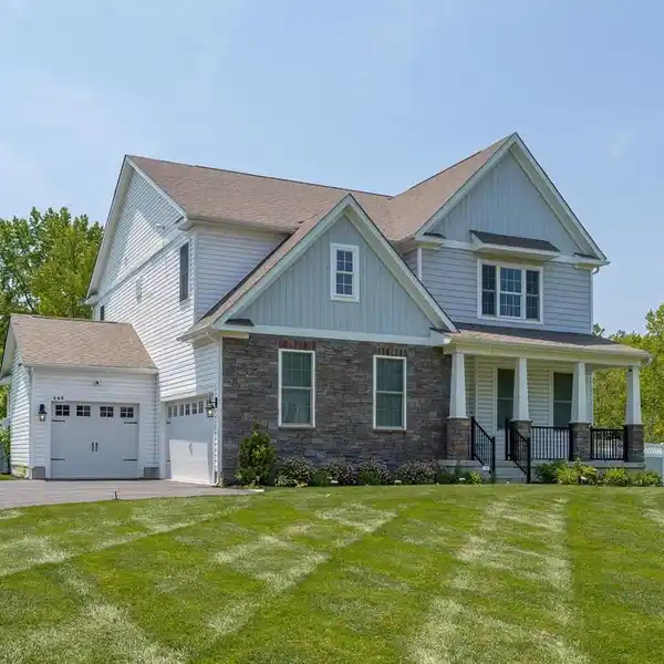 GORGEOUS HOME IN EXCLUSIVE HIDDEN CREEK