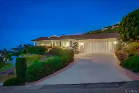Unparalleled Comfort with Breathtaking Vistas