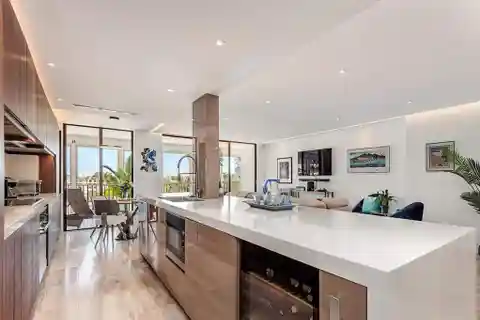 Exquisite Newly Renovated Home in Park Shore