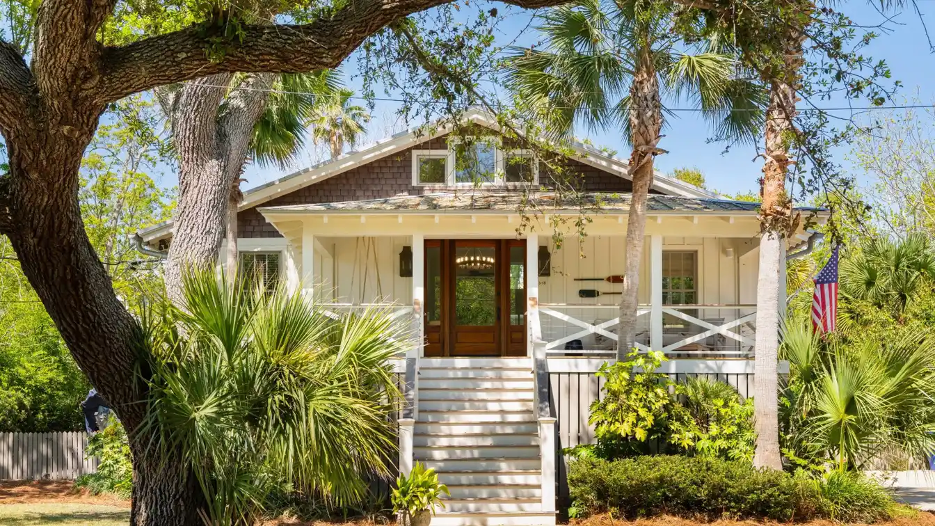 Turnkey Beach House on a Quiet Street
