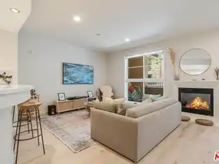 Renovated Retreat in Heart of Silicon Beach