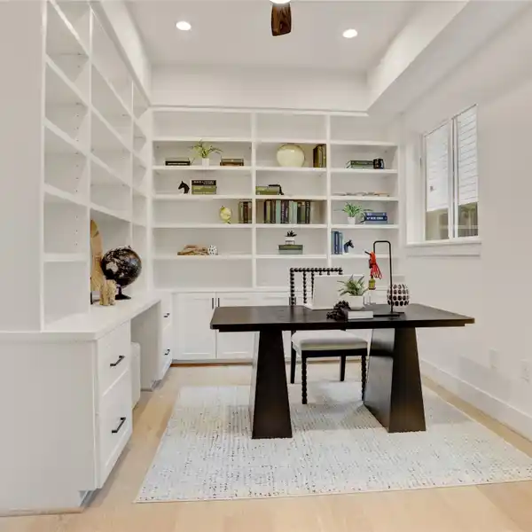 MODERN LUXURY IN THE HEART OF COTTAGE GROVE