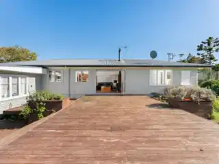 Sunlit Oasis on over an Acre