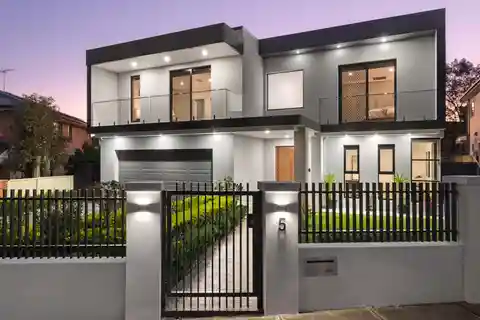 Nearly New Full Brick Residence
