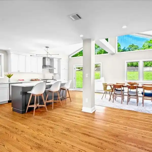 LIGHT-FILLED MODERN ESCAPE NEAR THE HUDSON