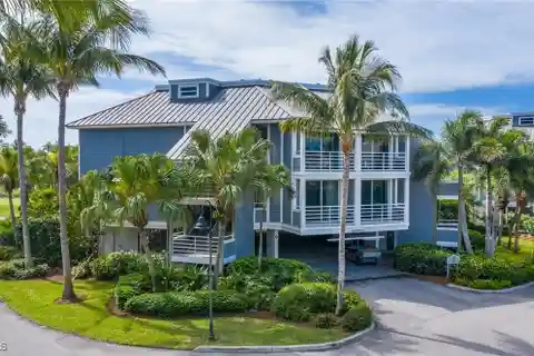 Gorgeous Coastal Inspired Condominium