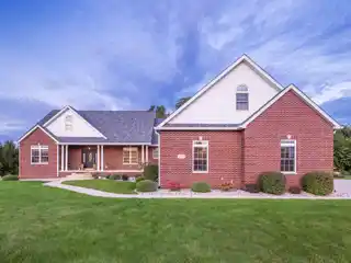 Spacious Carefully Crafted Custom Ranch