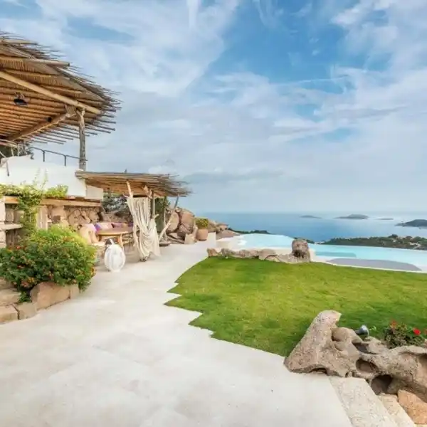 PANTOGIA LUXURY VILLA CARVED INTO THE ROCK