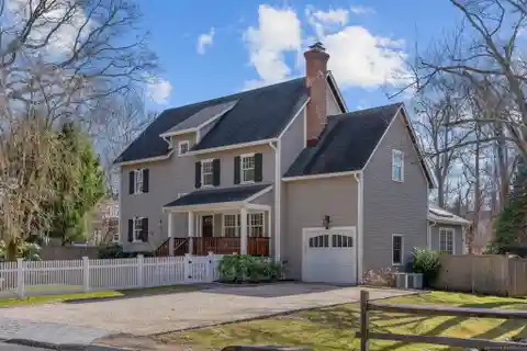 Modern Gem in the Heart of Norwalk